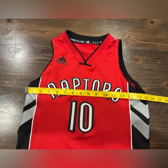 DeMar DeRozan Toronto Raptors NBA Basketball Jersey -  Youth Small (8) - Picture 8 of 9